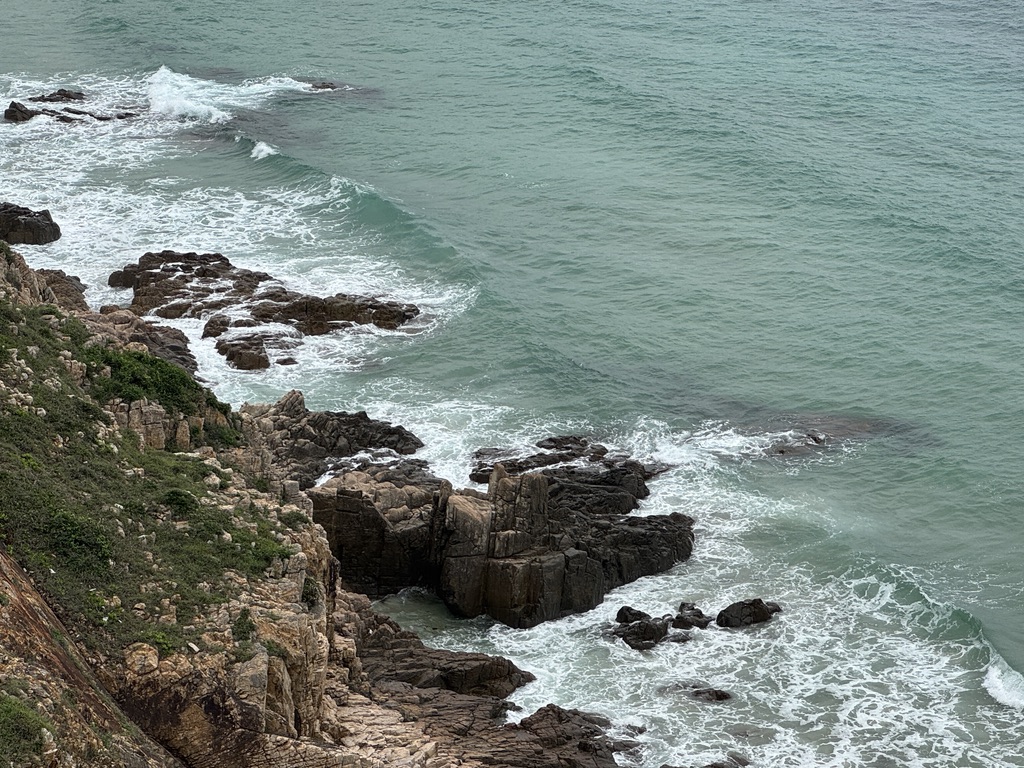 海岸礁石