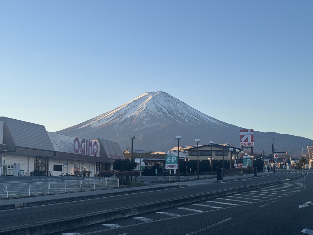 富士山下的超市