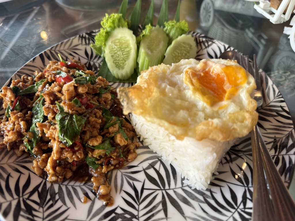 莱利海滩的爱心打抛饭