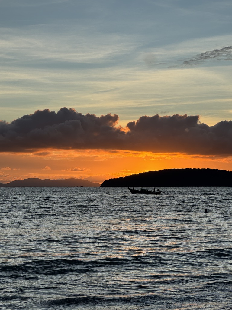奥南海滩的夕阳